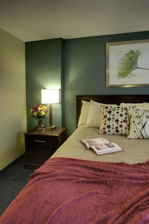 Inn At Deep Creek Oakland ภายนอก รูปภาพ