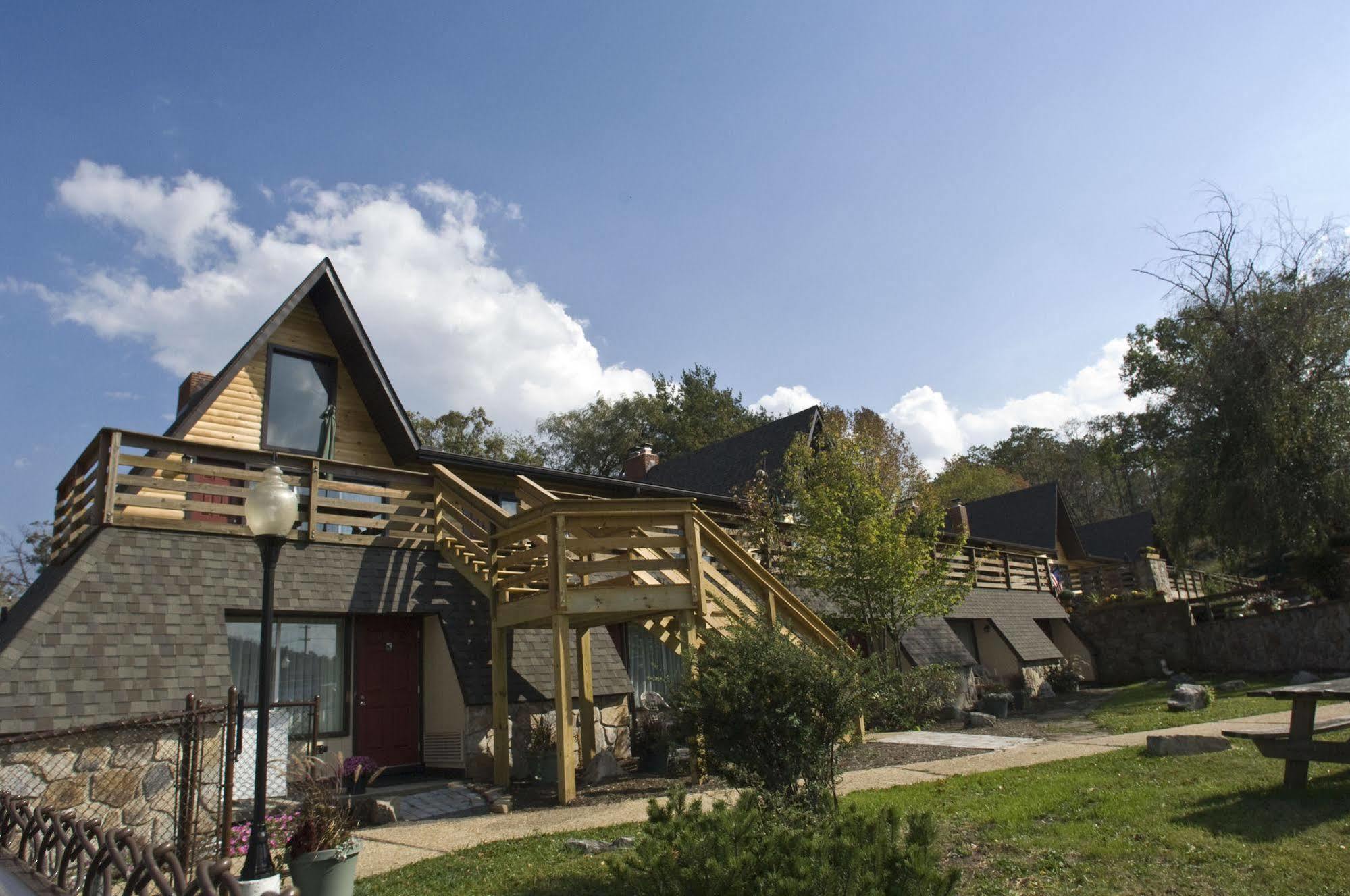 Inn At Deep Creek Oakland ภายนอก รูปภาพ