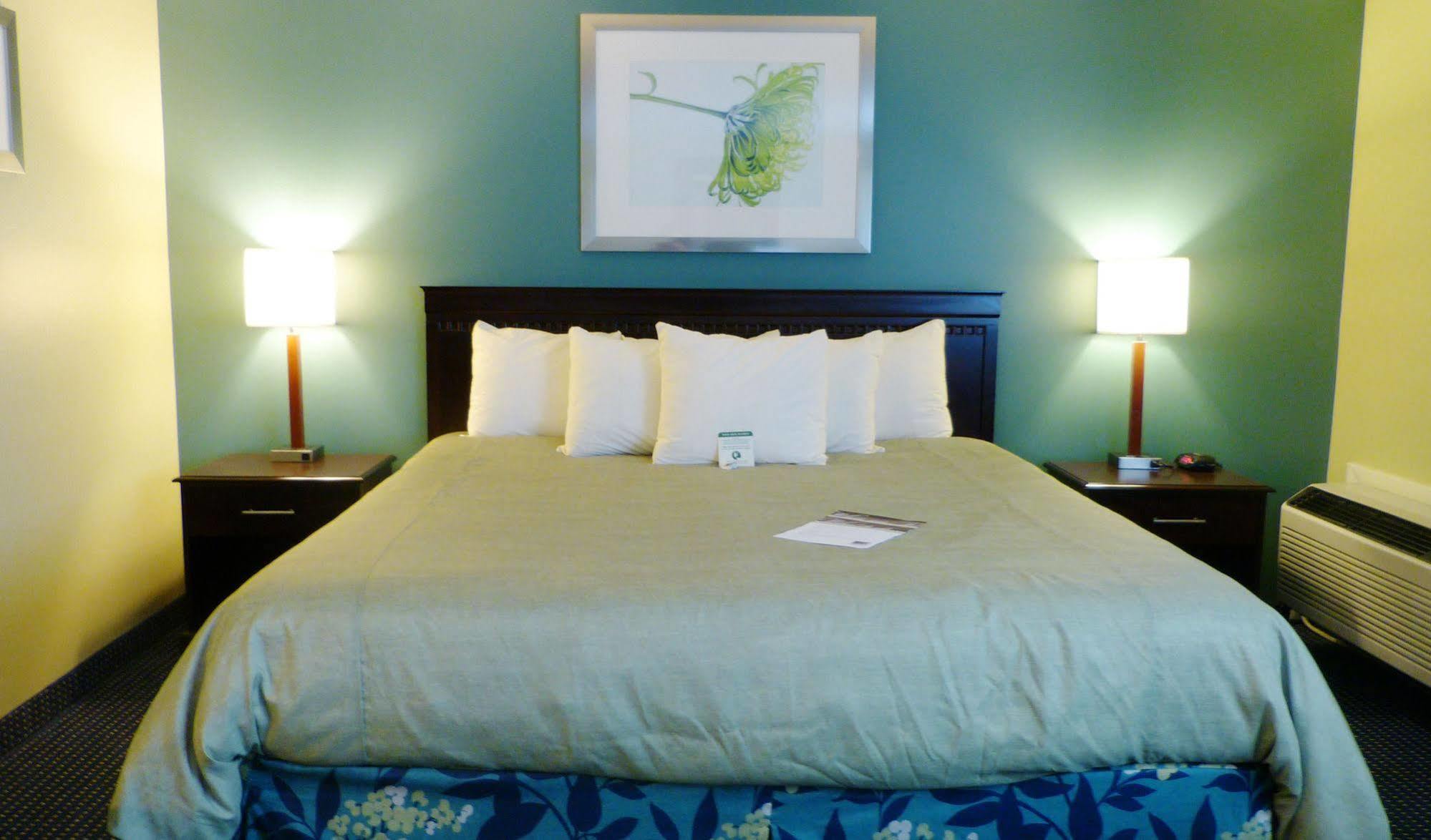 Inn At Deep Creek Oakland ภายนอก รูปภาพ