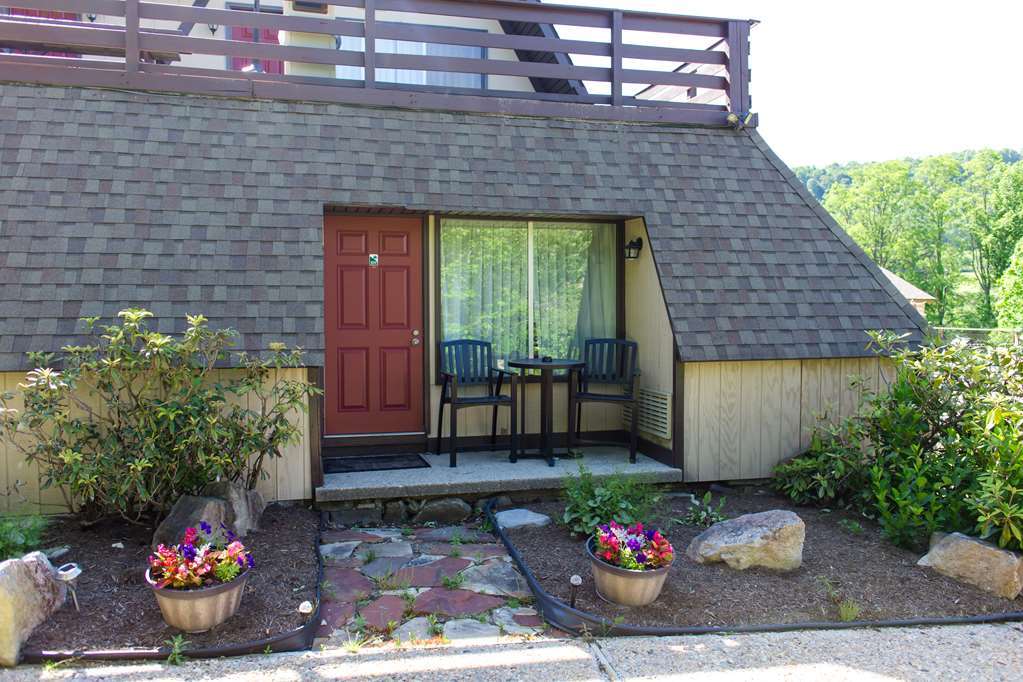 Inn At Deep Creek Oakland ภายนอก รูปภาพ